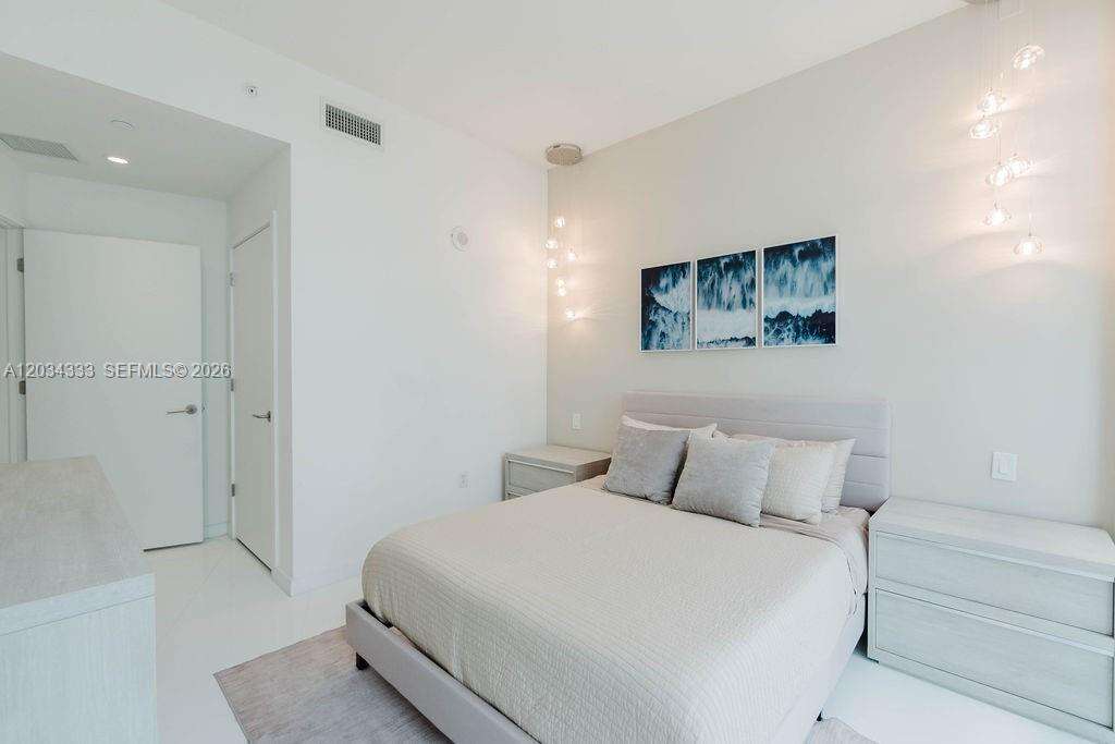Paramount Miami Worldcenter | Unit #2303 Unit #2303 | Picture 28