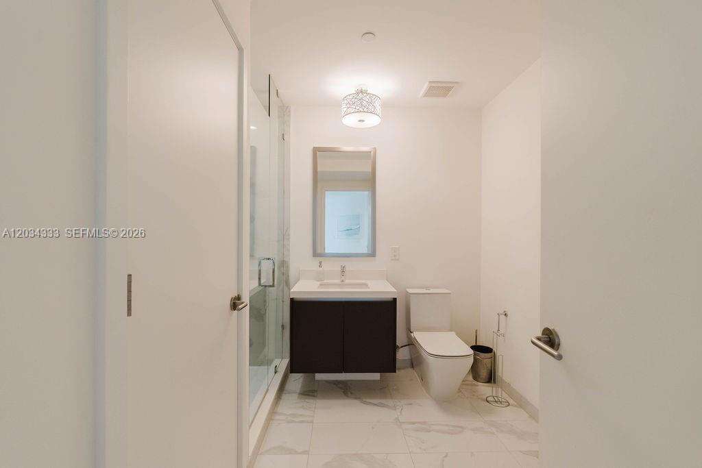 Paramount Miami Worldcenter | Unit #2303 Unit #2303 | Picture 5