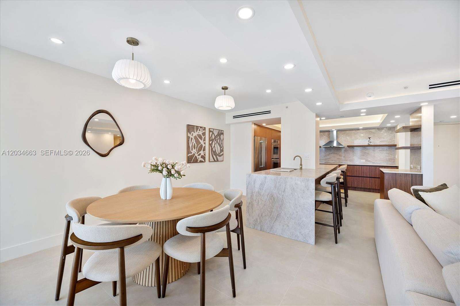 Turnberry Towers | Unit #19F Unit #19F | Picture 11