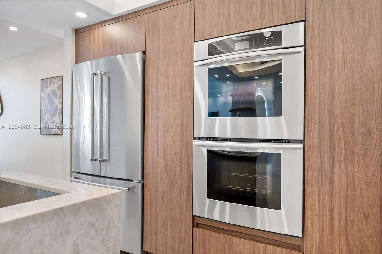 Turnberry Towers | Unit #19F Unit #19F | Picture 15
