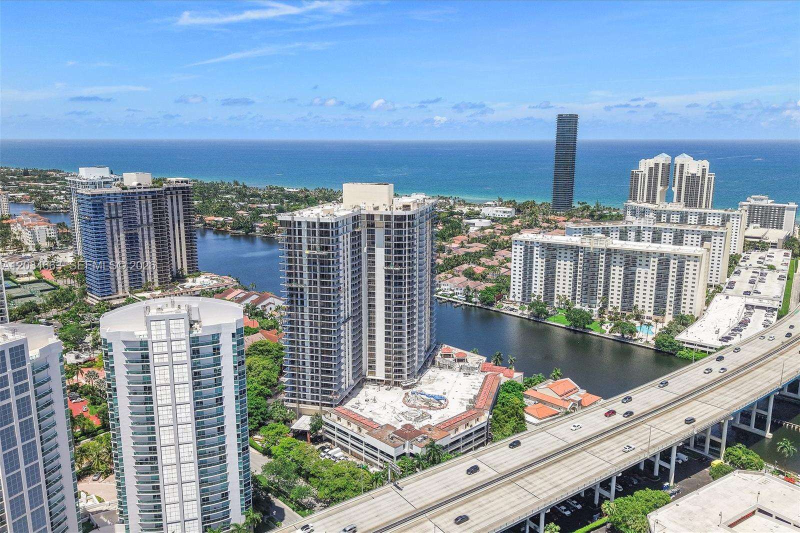 Turnberry Towers | Unit #19F Unit #19F | Picture 46