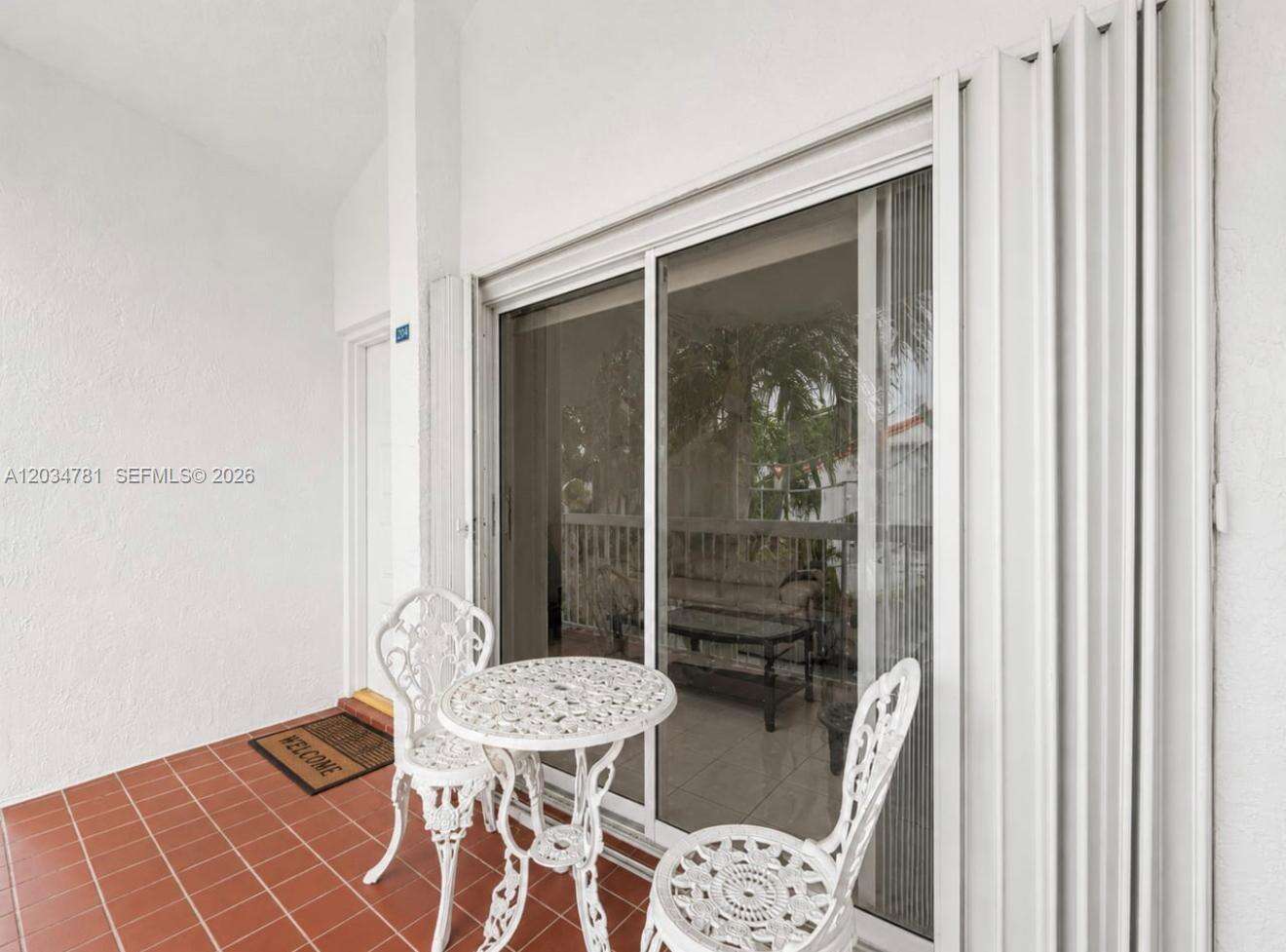 Point Lake Condo Vii | Unit #204 Unit #204 | Picture 3