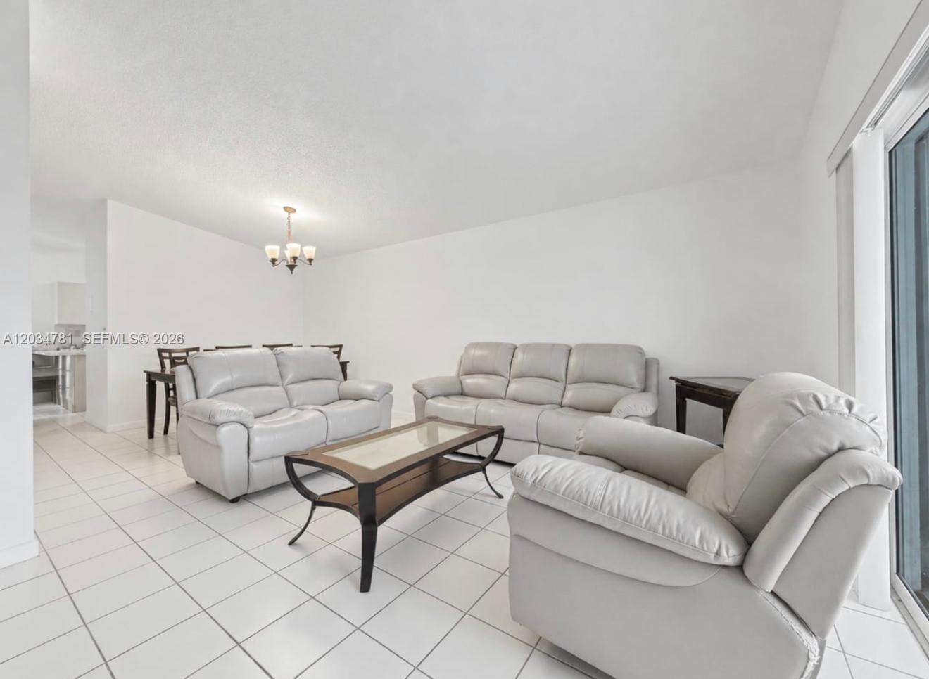 Point Lake Condo Vii | Unit #204 Unit #204 | Picture 4