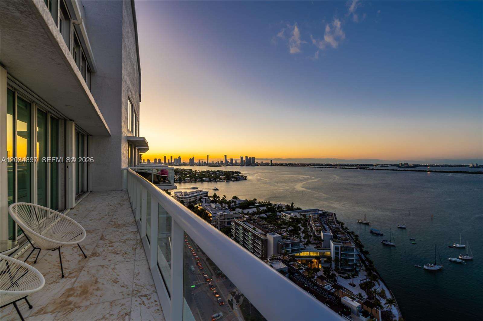 The Grand Venetian | Unit #PH04 Unit #PH04 | Picture 23