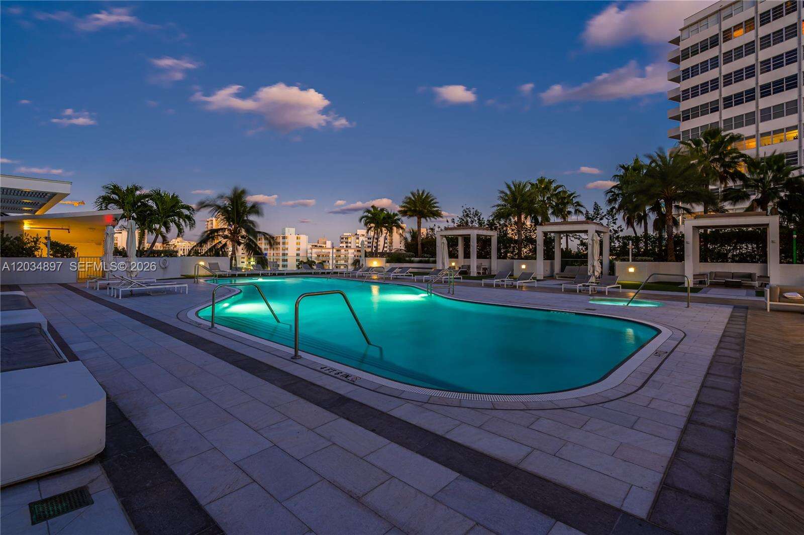 The Grand Venetian | Unit #PH04 Unit #PH04 | Picture 32