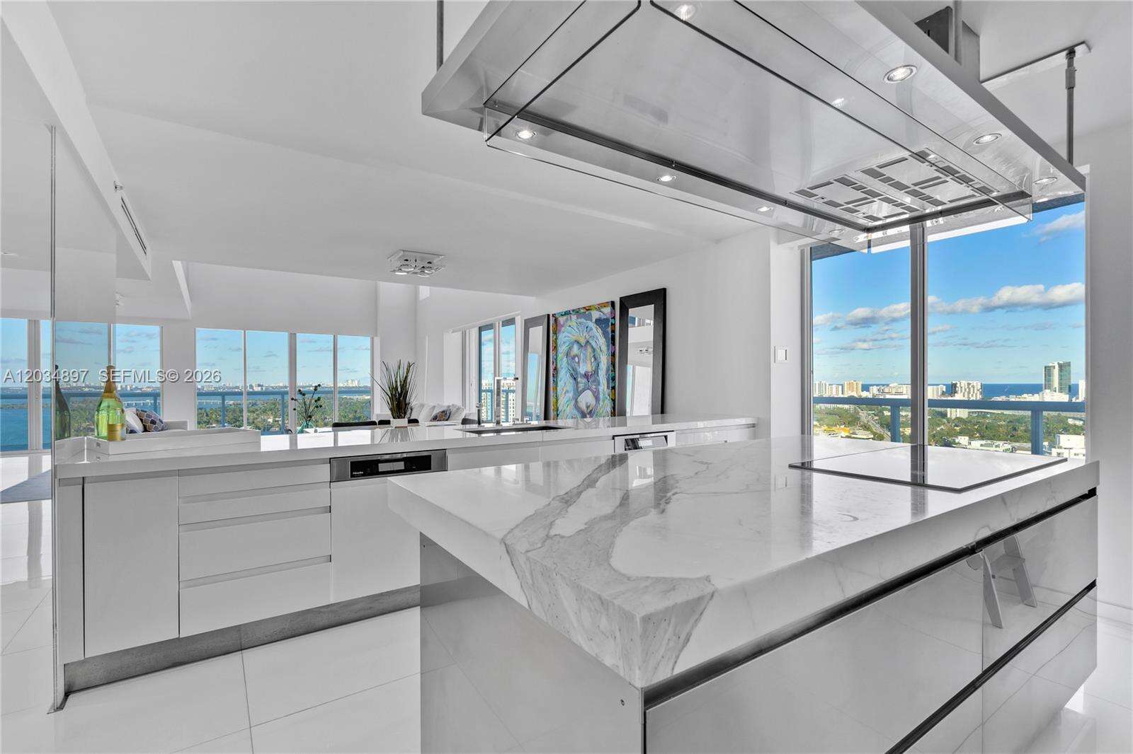 The Grand Venetian | Unit #PH04 Unit #PH04 | Picture 8