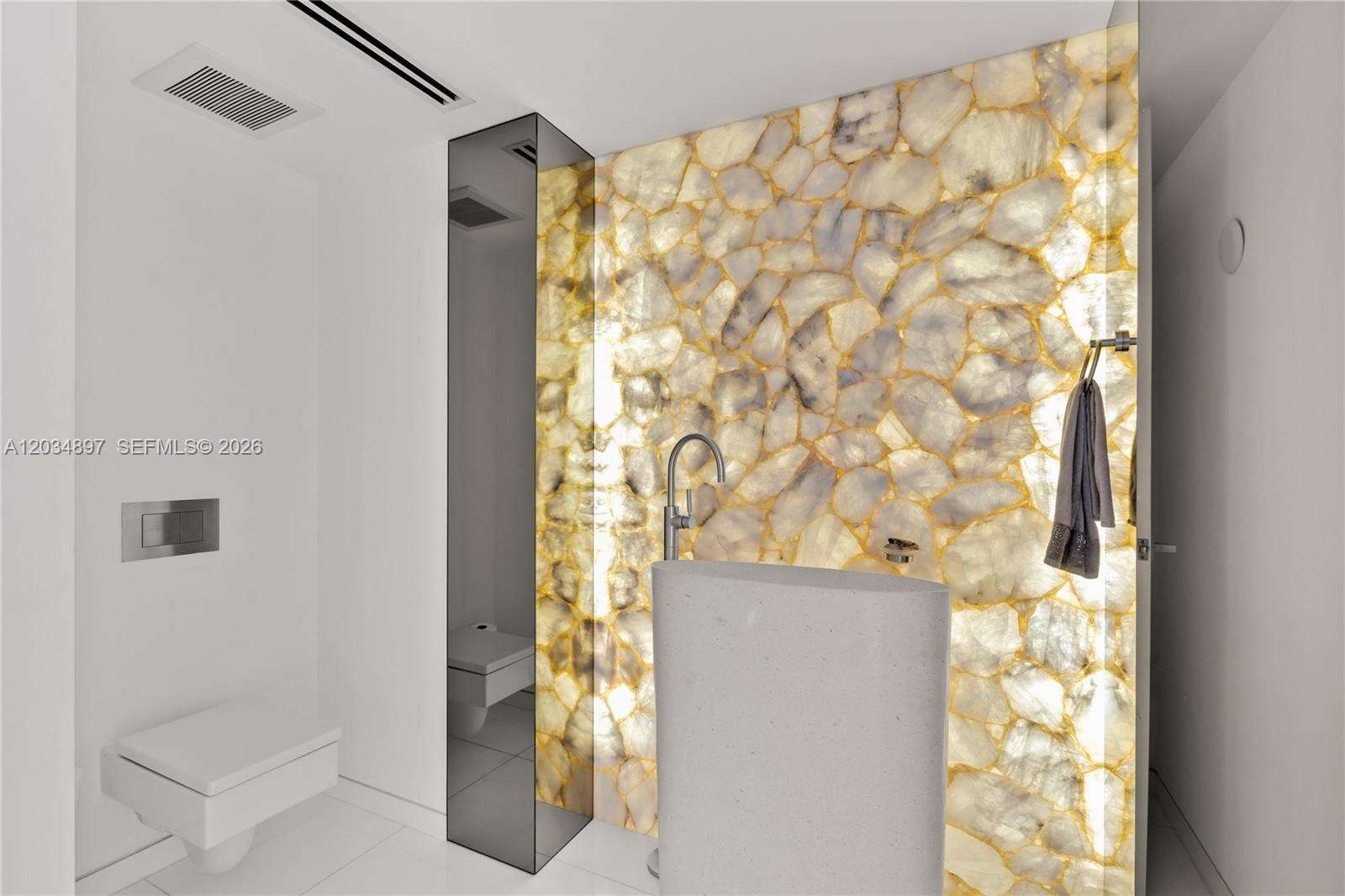 The Grand Venetian | Unit #PH04 Unit #PH04 | Picture 10