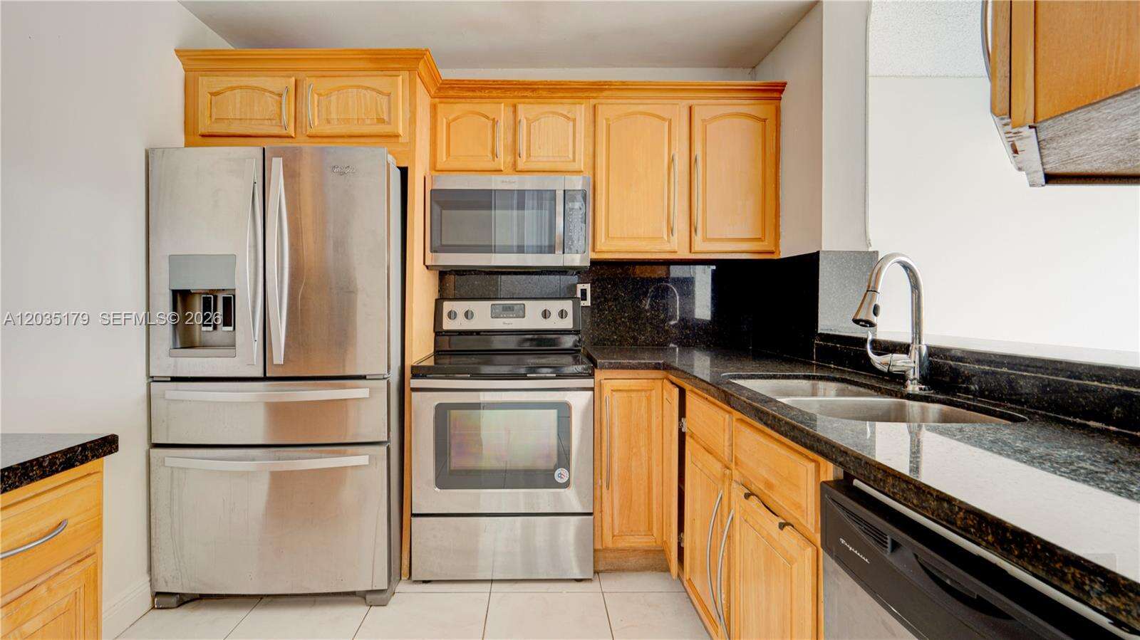 Montecarlo Condo Bldg A | Unit #A-605 Unit #A-605 | Picture 16