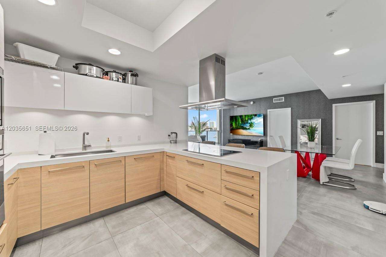 Marina Palms Residences South | Unit #503 Unit #503 | Picture 5