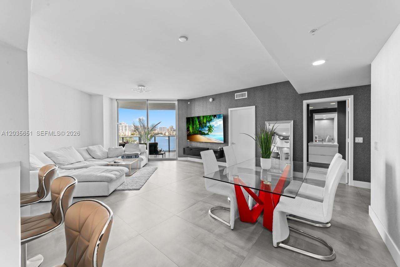 Marina Palms Residences South | Unit #503 Unit #503 | Picture 10
