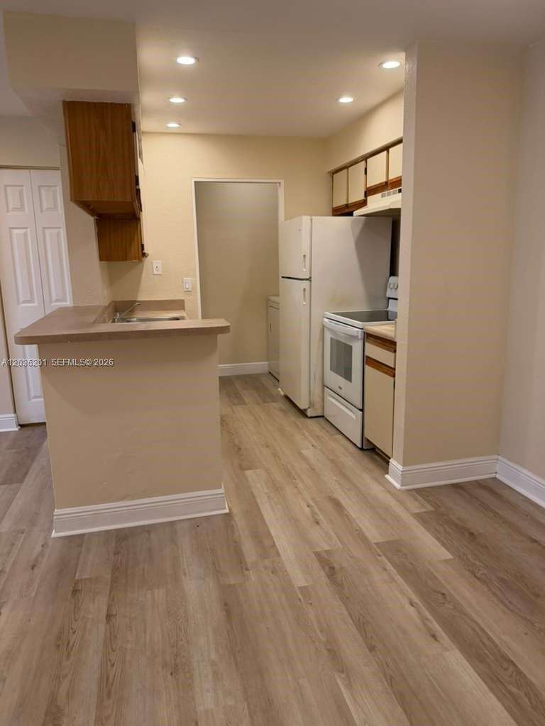 Royal Poinciana | Unit #1306 Unit #1306 | Picture 2