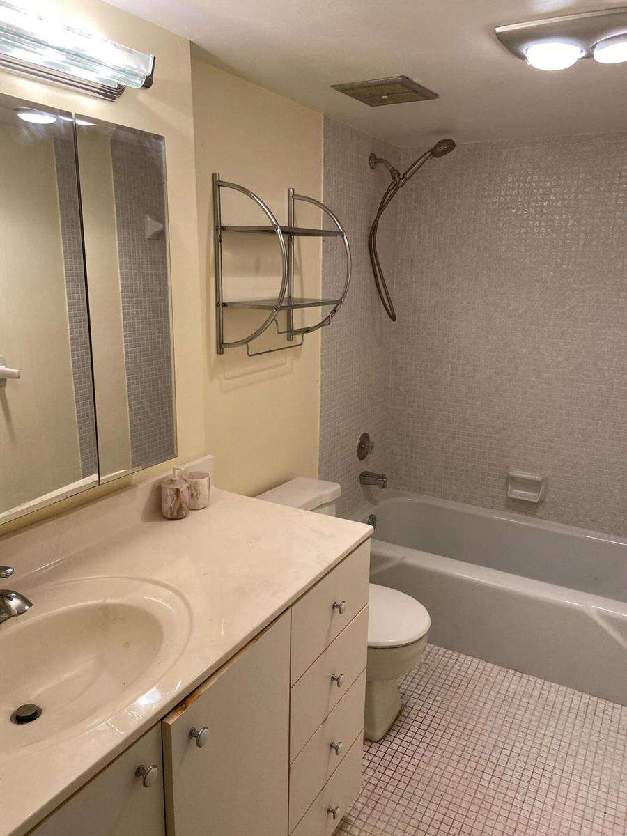 Holiday Springs Village 2 | Unit #310 Unit #310 | Picture 11