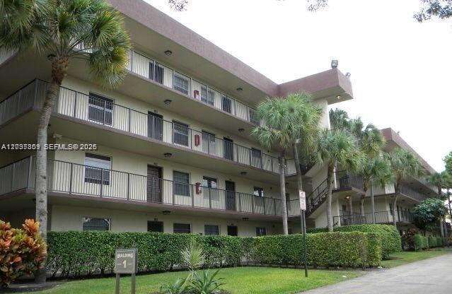 Cypress Chase North No 2 | Unit #330 Unit #330 | Picture 1