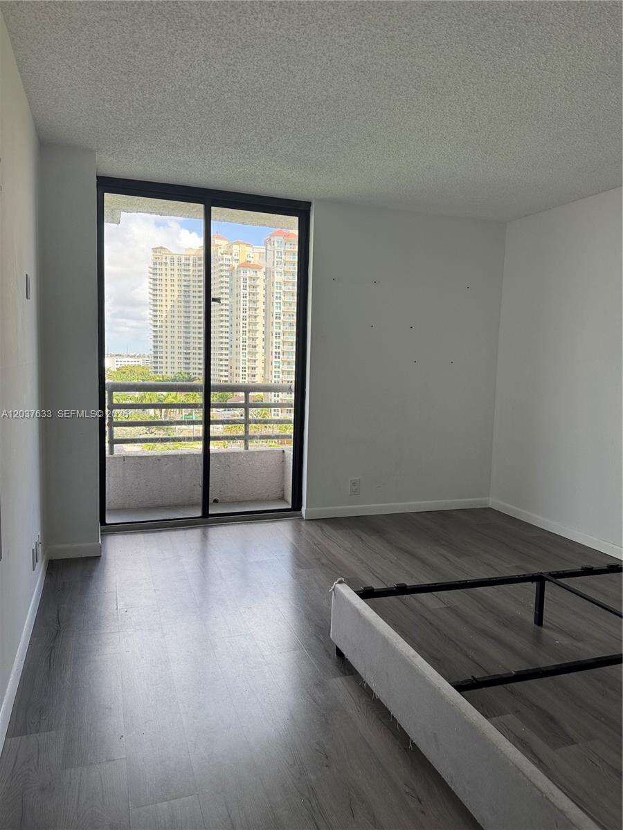 Parc Central Aventura South | Unit #1001 Unit #1001 | Picture 4