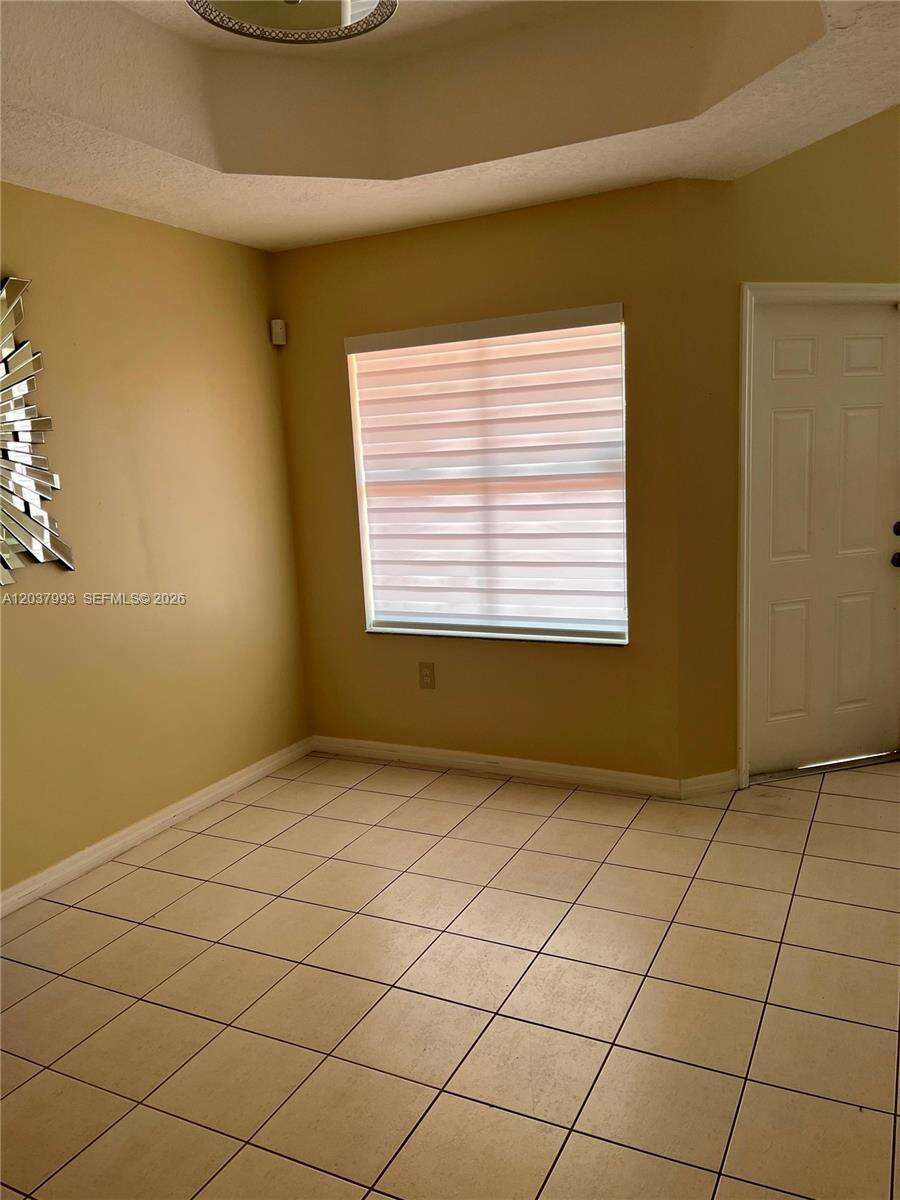 Hampton Isles | Unit #1402 Unit #1402 | Picture 4