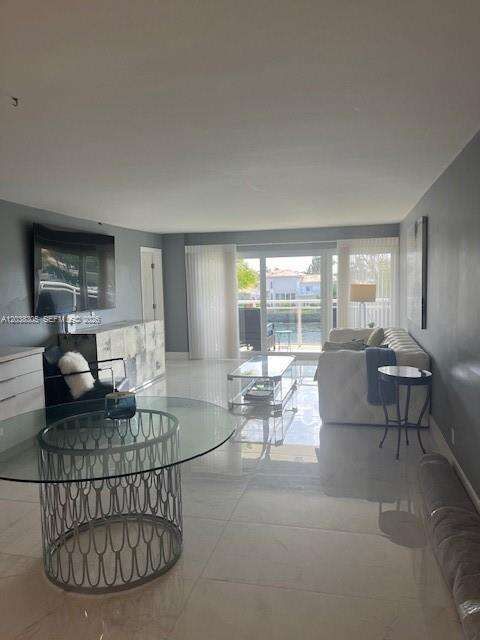 Hillsboro Island House | Unit #204 Unit #204 | Picture 11