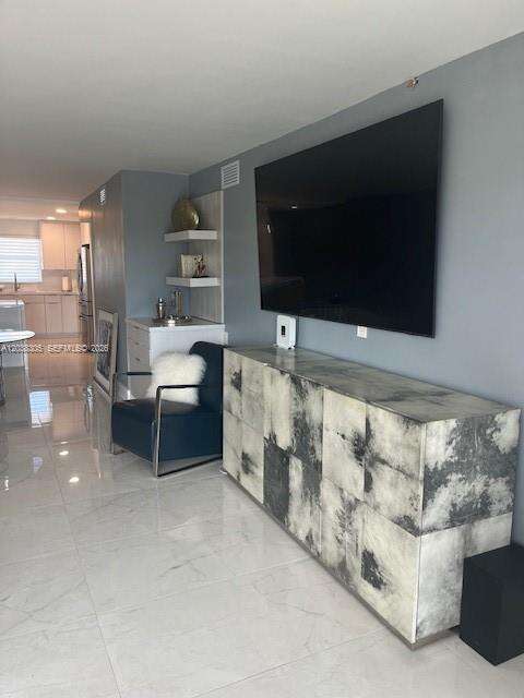 Hillsboro Island House | Unit #204 Unit #204 | Picture 13