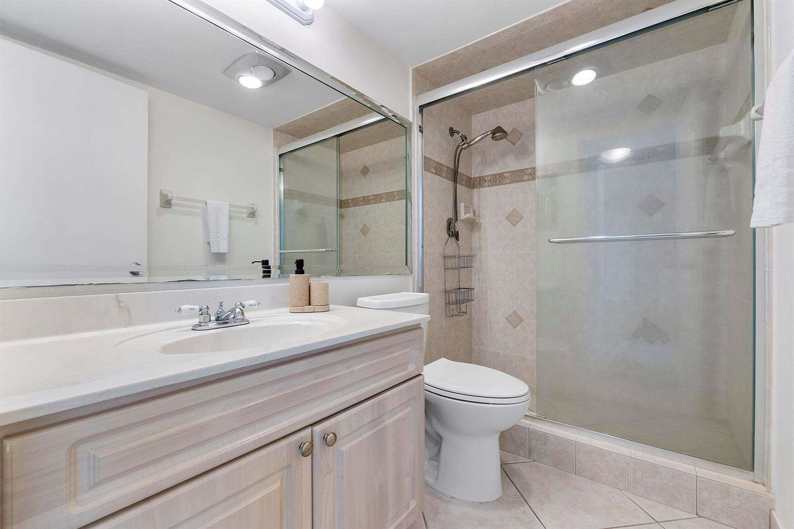 Country Club Tower Of Coral Springs | Unit #918 Unit #918 | Picture 18