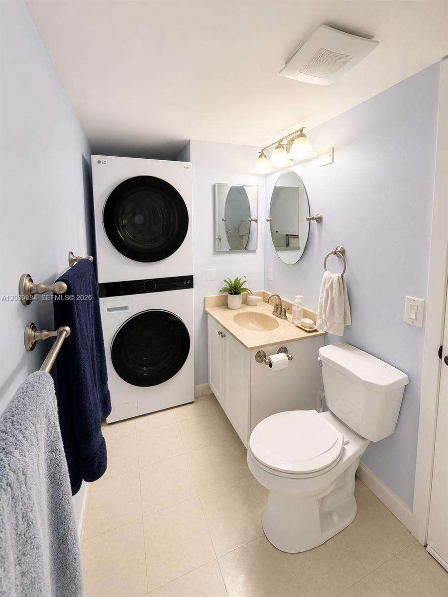 International Park Condo Ii | Unit #306-4 Unit #306-4 | Picture 15