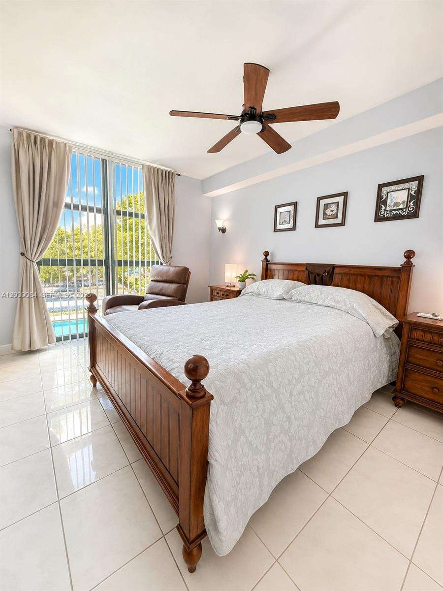 International Park Condo Ii | Unit #306-4 Unit #306-4 | Picture 10
