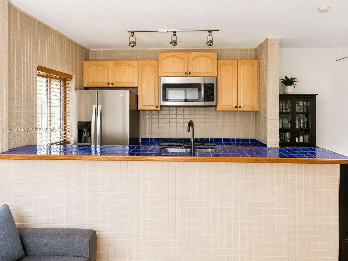 Nonnie Barb Condo Ocean Beach Add No 3 | Unit #12 Unit #12 | Picture 5