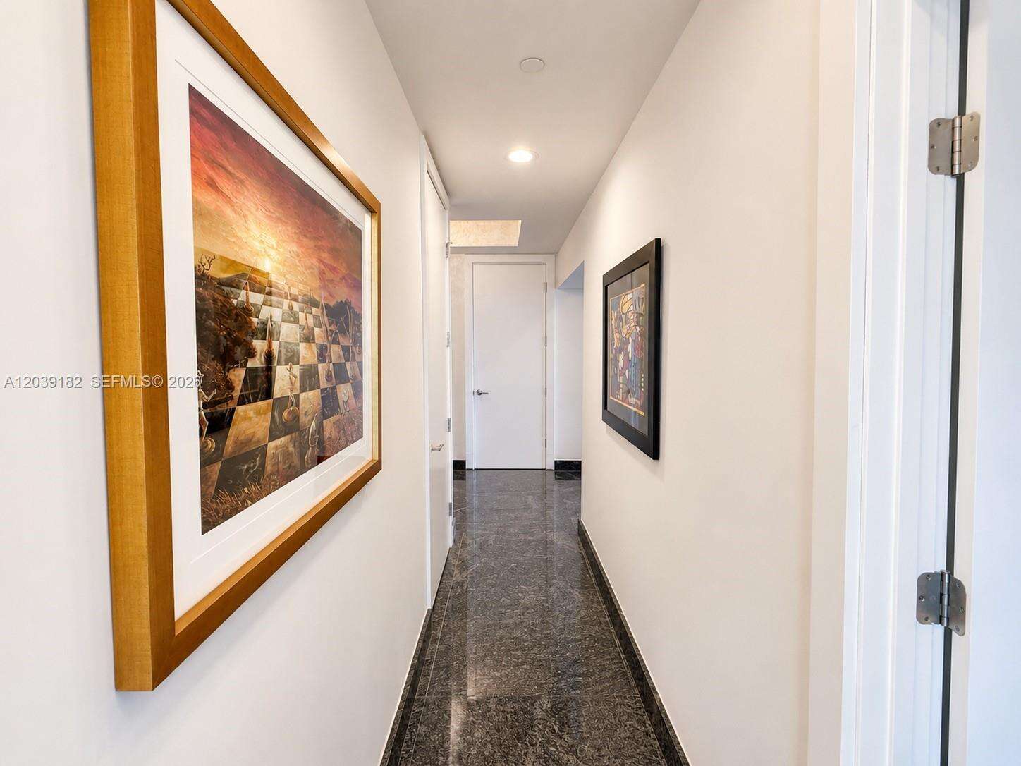 Tdr Tower Iii | Unit #701 Unit #701 | Picture 32