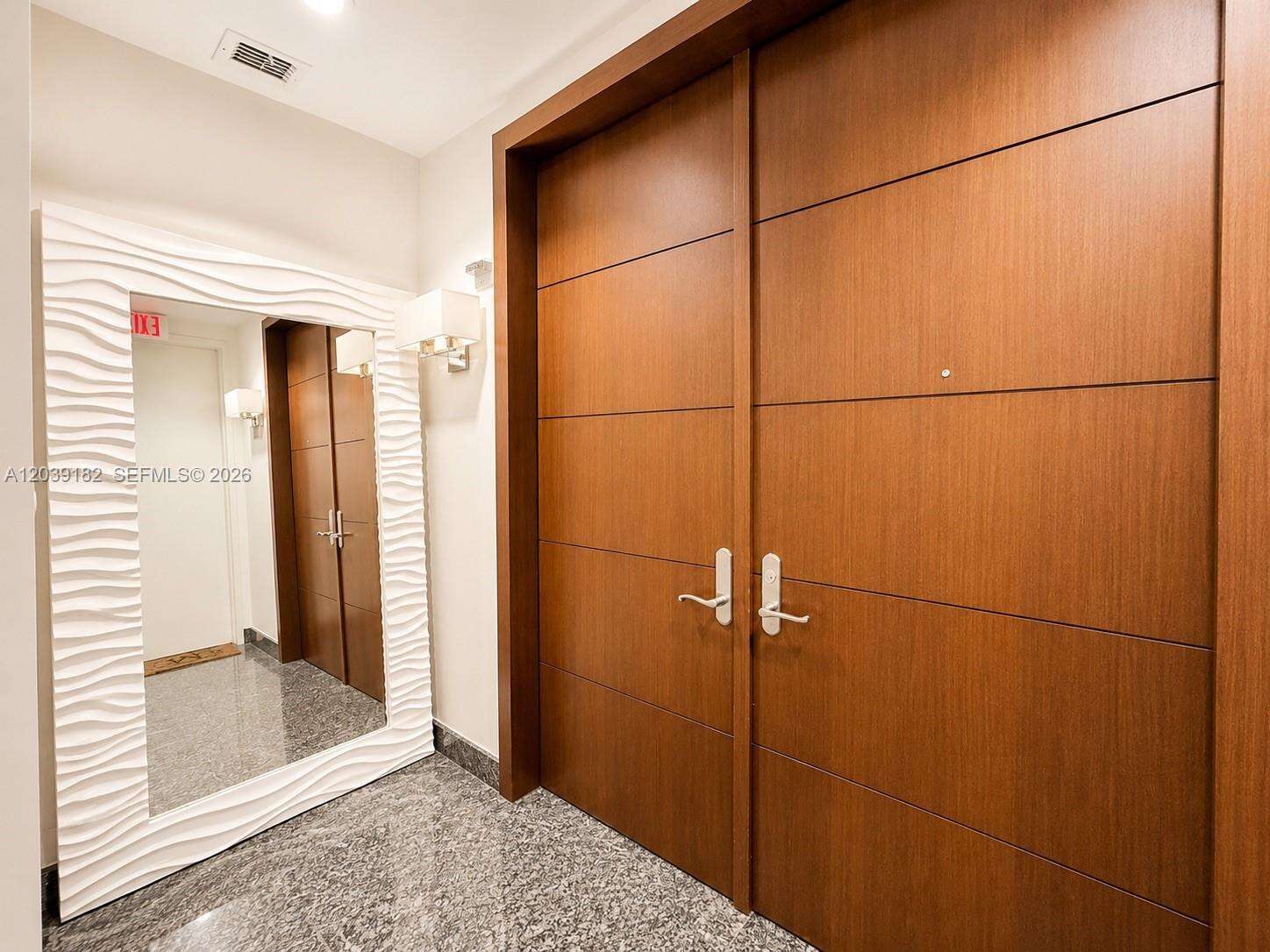 Tdr Tower Iii | Unit #701 Unit #701 | Picture 35