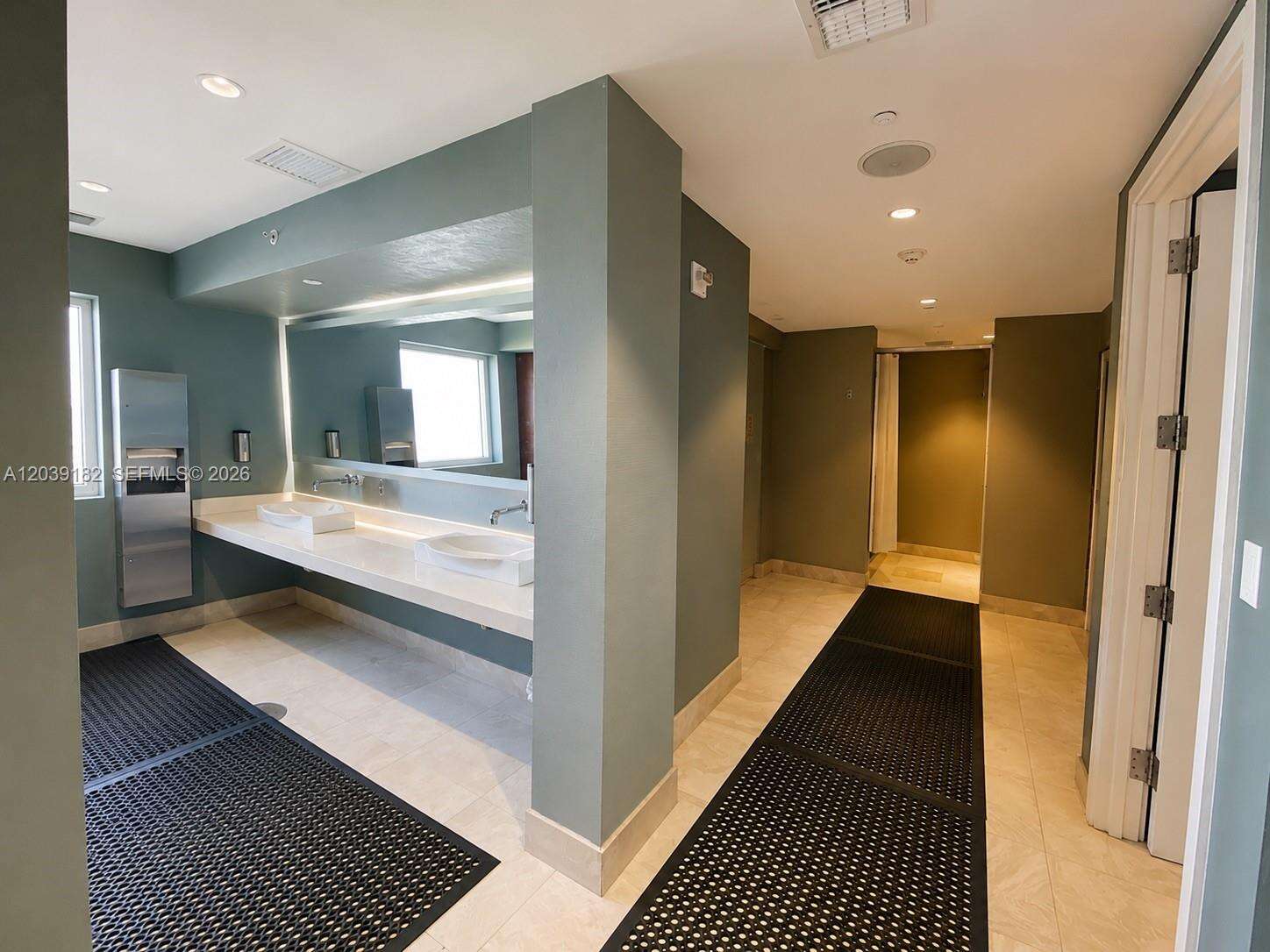 Tdr Tower Iii | Unit #701 Unit #701 | Picture 44