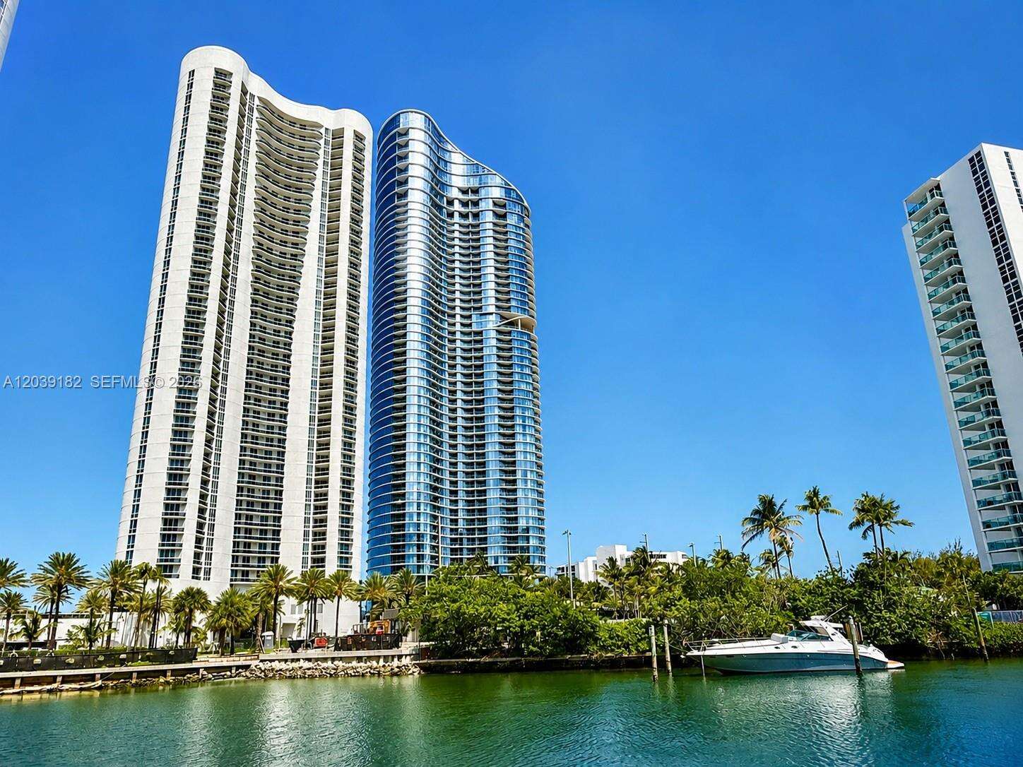 Tdr Tower Iii | Unit #701 Unit #701 | Picture 46