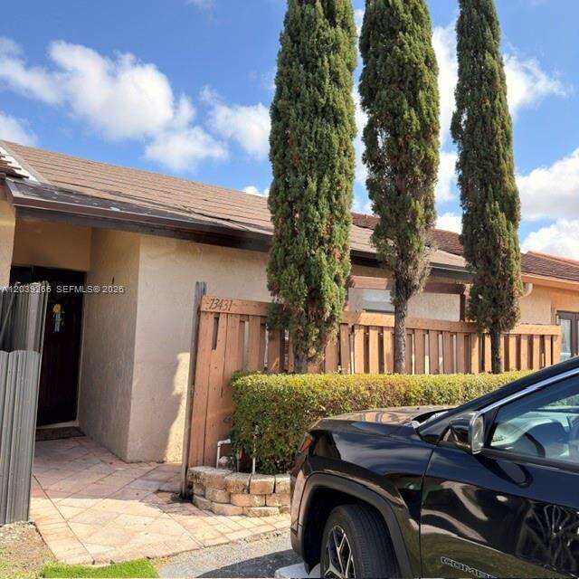 Tamiami Lakes Townhouses Sec 2 | N/A N/A | Picture 3