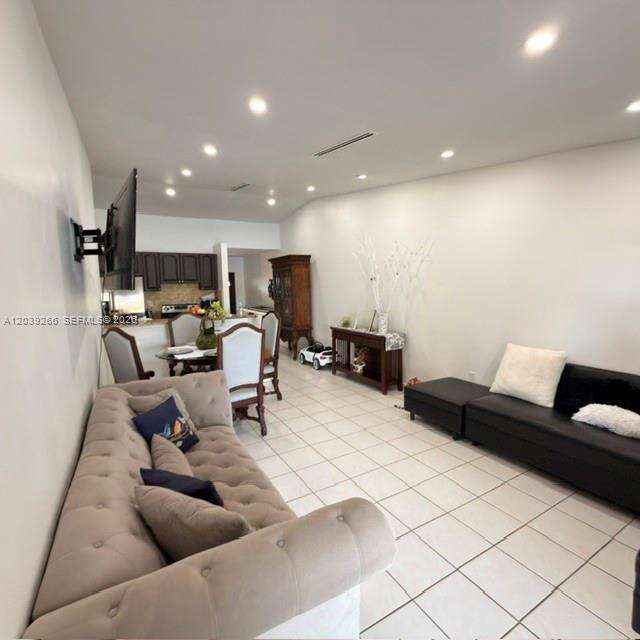 Tamiami Lakes Townhouses Sec 2 | N/A N/A | Picture 8