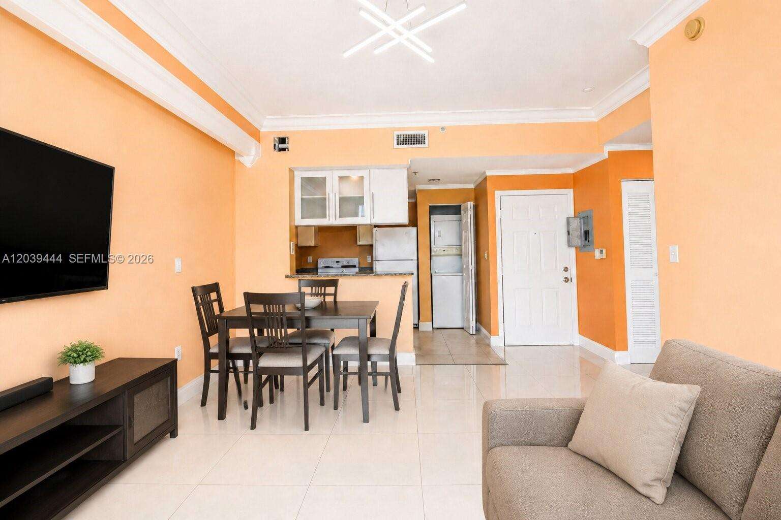 1800 Biscayne Plaza | Unit #504 Unit #504 | Picture 8