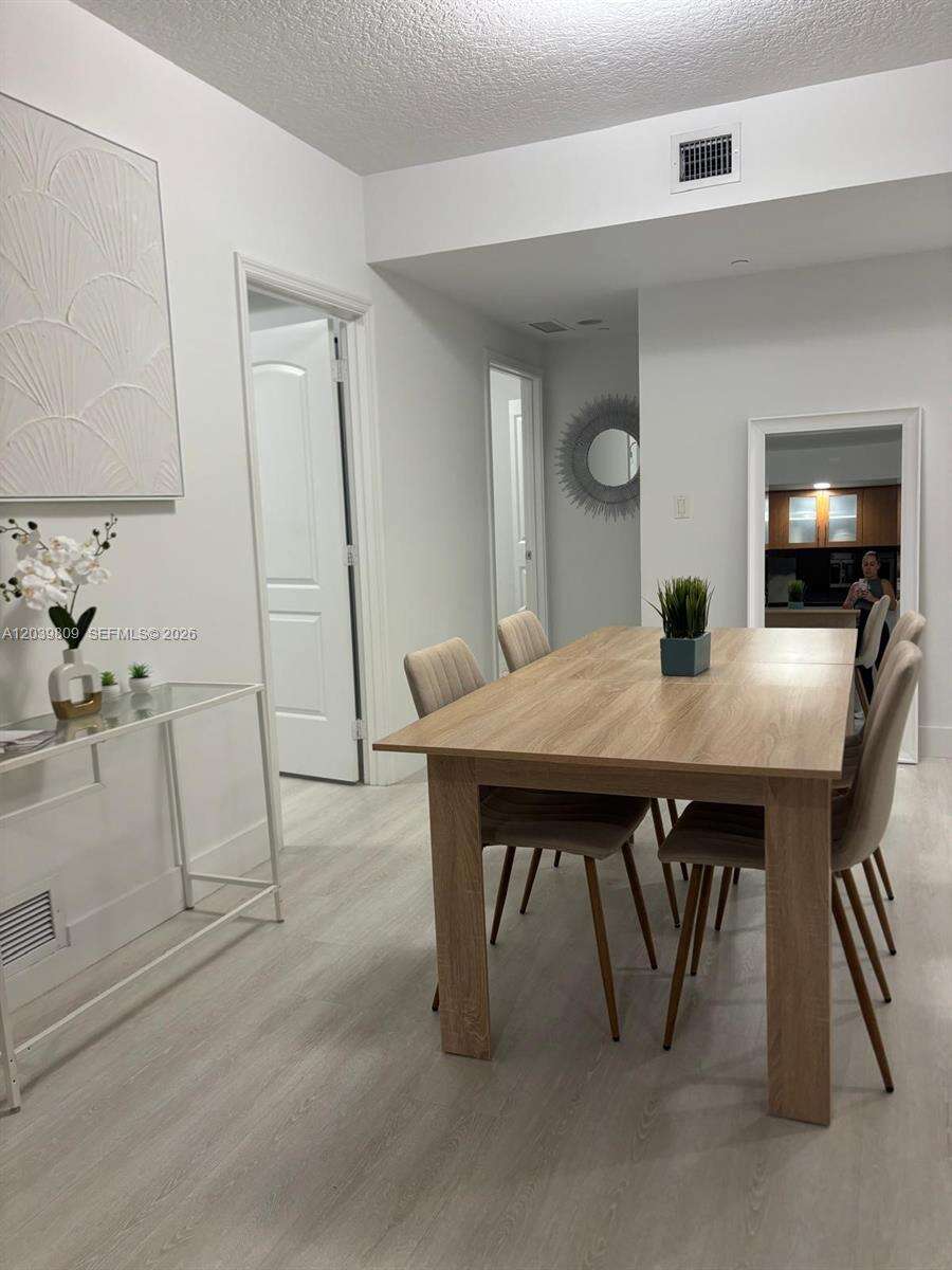 23 Biscayne Bay | Unit #806 Unit #806 | Picture 3