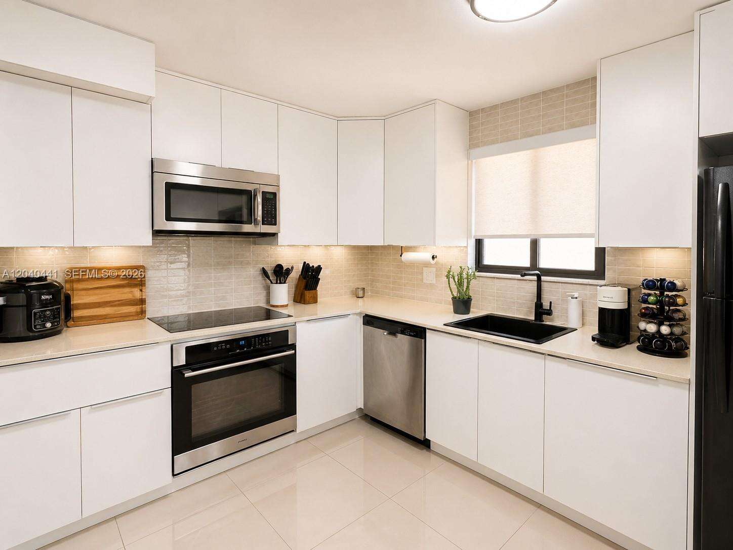Racquet Club Apartments At Bonaventure 8 North | Unit #204 Unit #204 | Picture 5