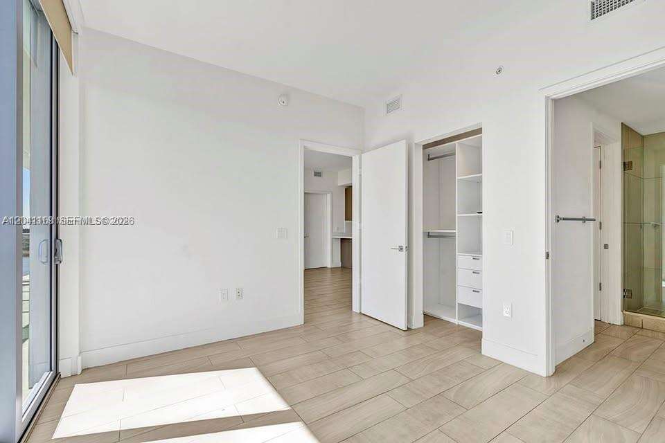 Metropica North Tower One | Unit #907 Unit #907 | Picture 12