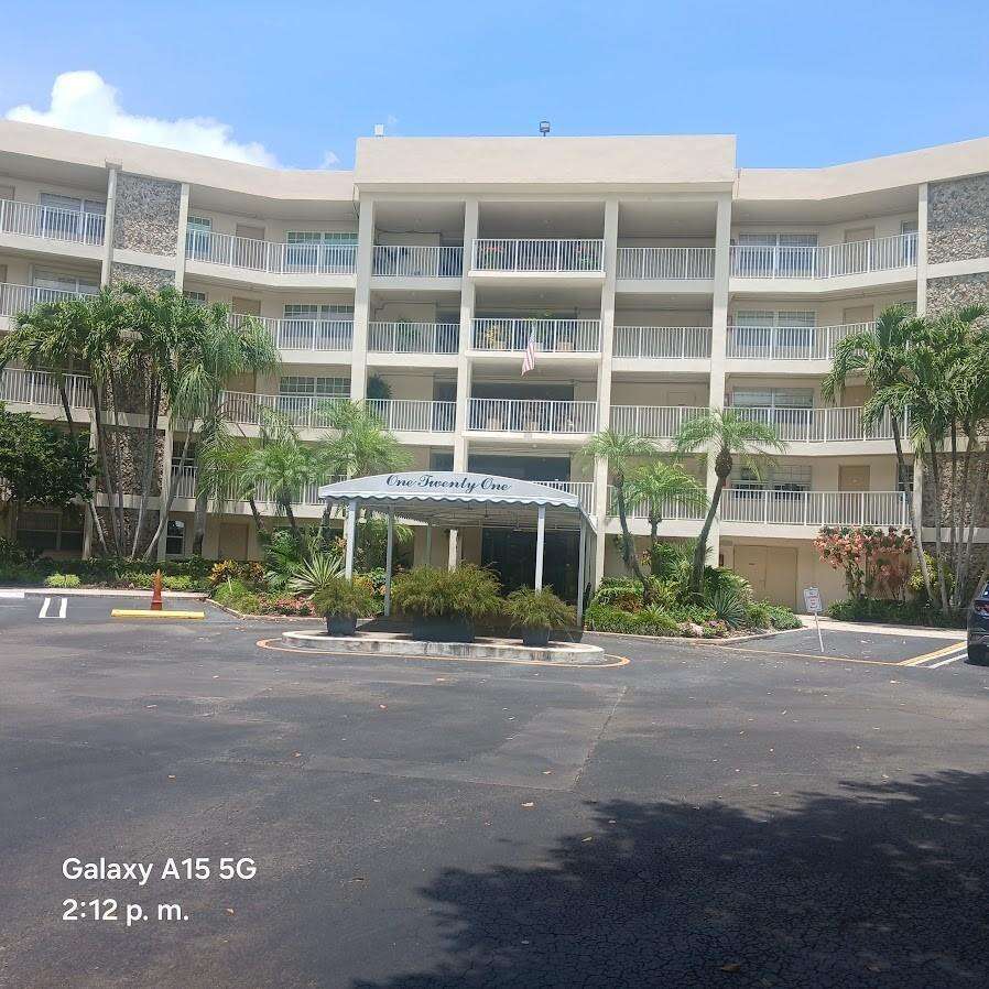 No 121 Palm Aire Country Club Apts | Unit #Unit-312 Unit #Unit-312 | Picture 1