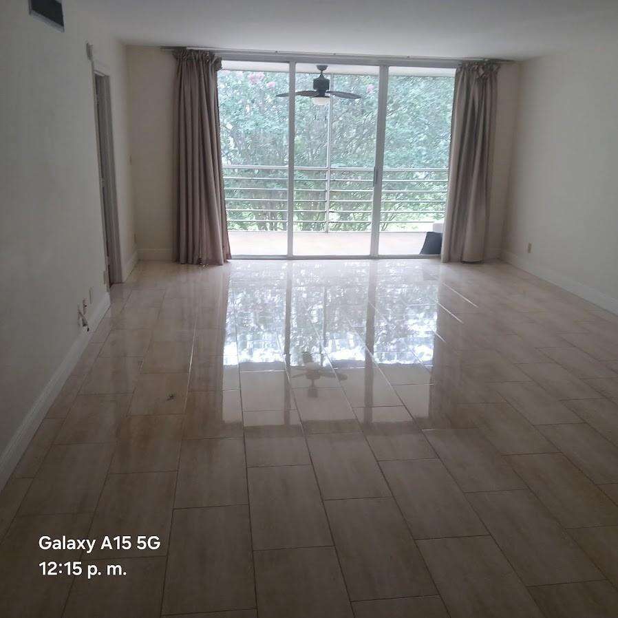 No 121 Palm Aire Country Club Apts | Unit #Unit-312 Unit #Unit-312 | Picture 3