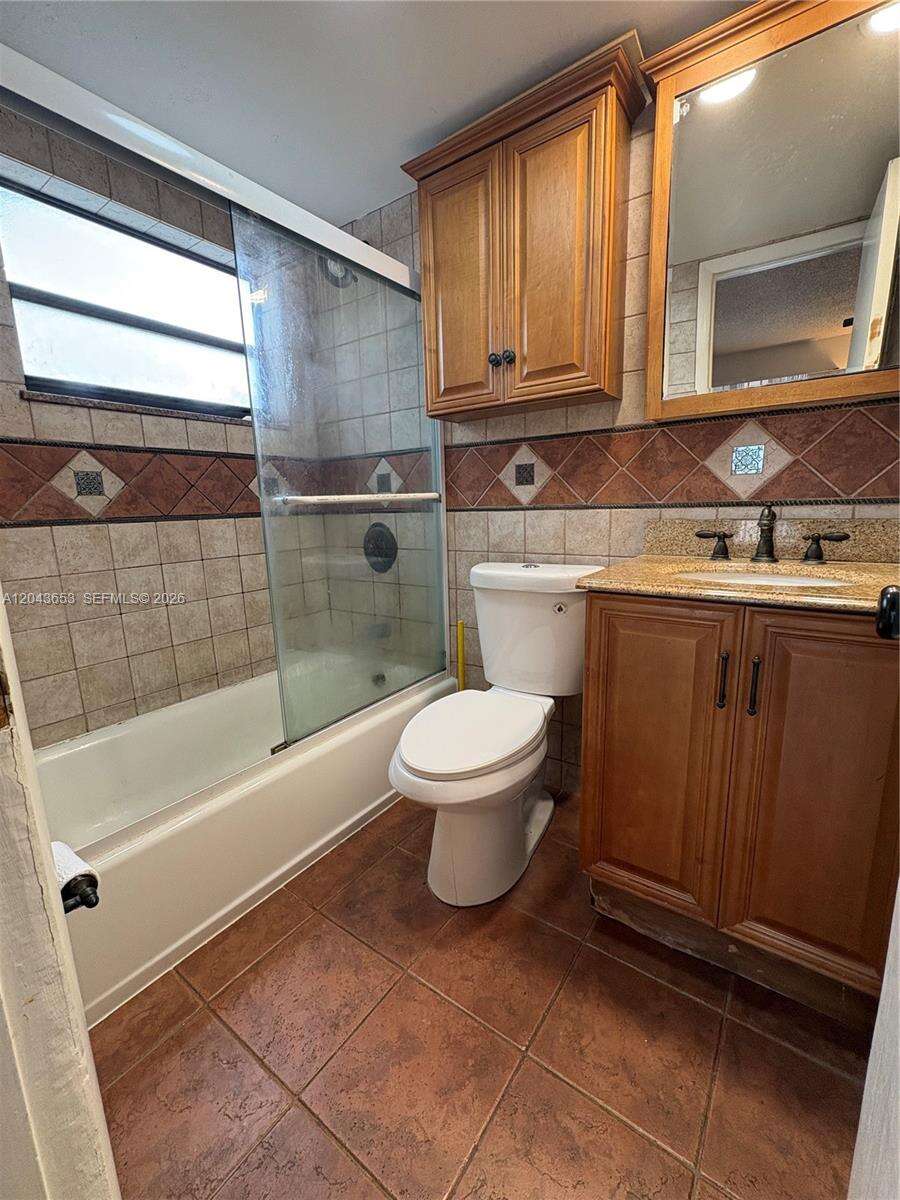3862 Bldg | Unit #C Unit #C | Picture 16