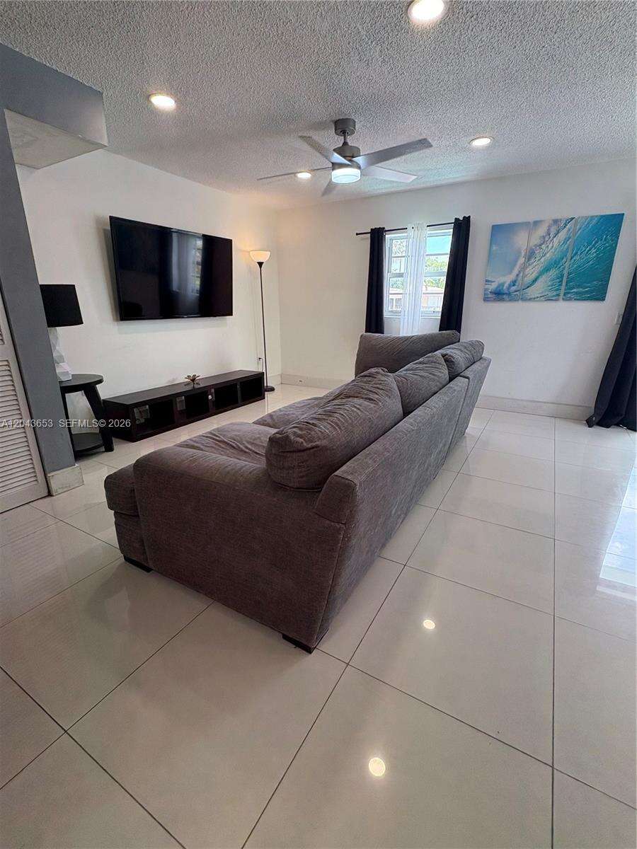 3862 Bldg | Unit #C Unit #C | Picture 4