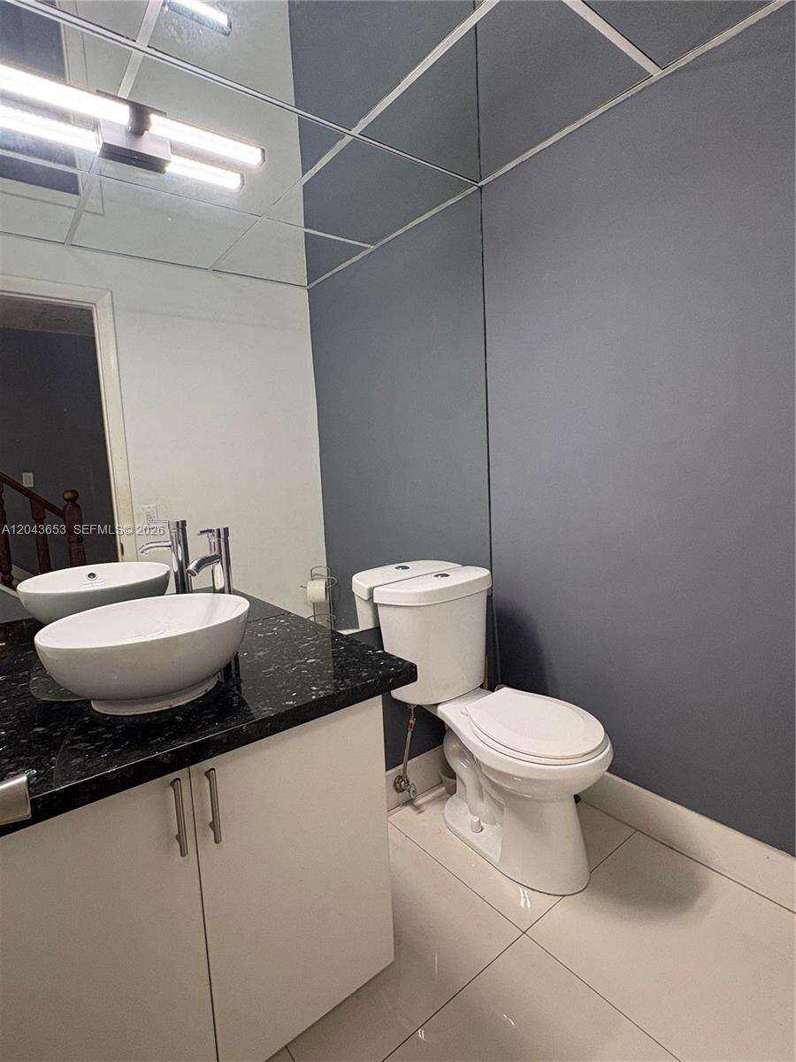 3862 Bldg | Unit #C Unit #C | Picture 7
