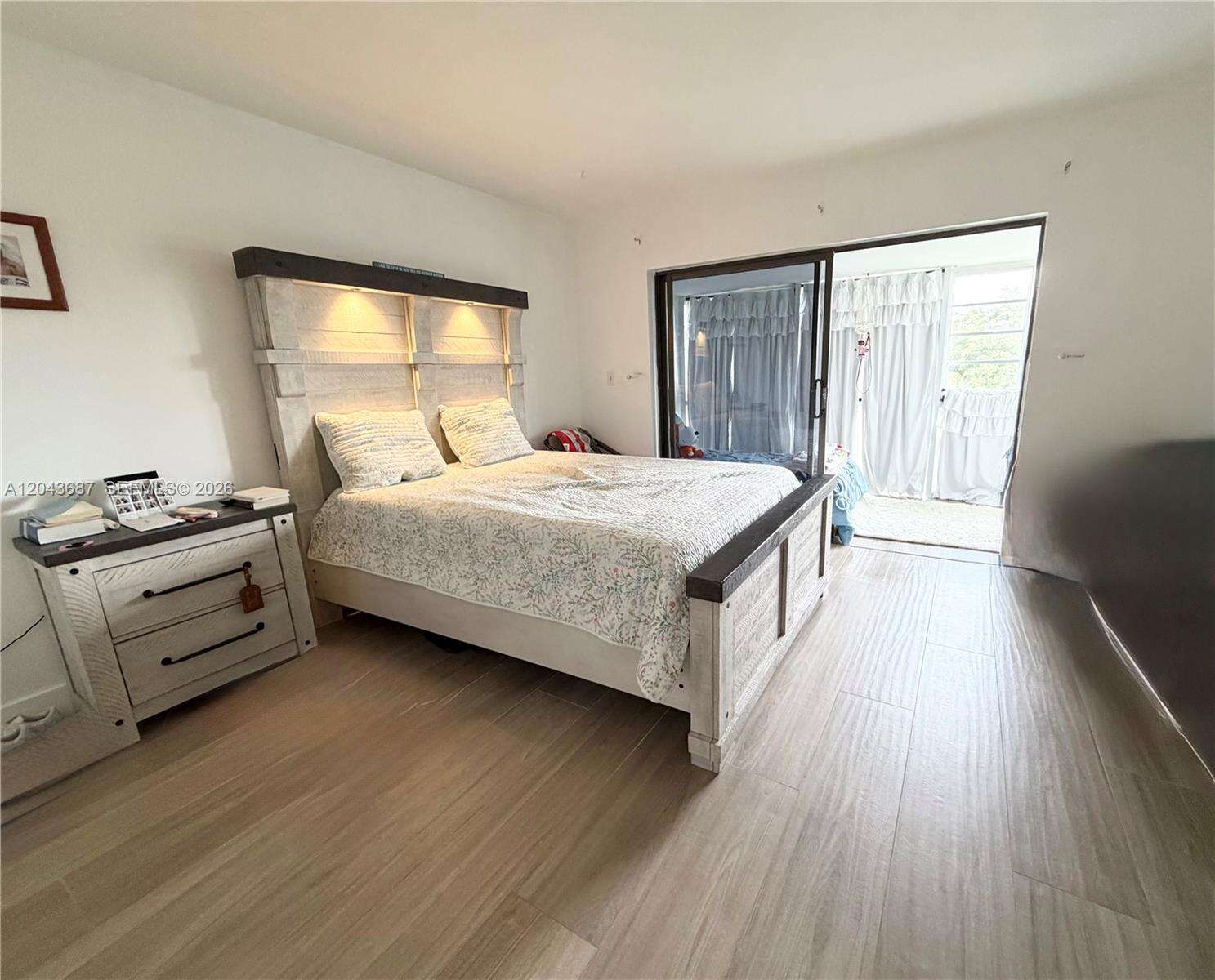 Arrowhead Condo No Viii | Unit #405 Unit #405 | Picture 12
