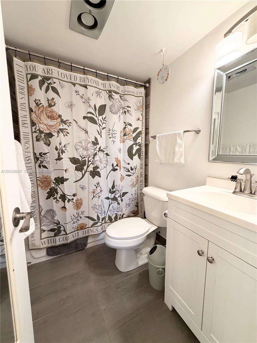Arrowhead Condo No Viii | Unit #405 Unit #405 | Picture 13