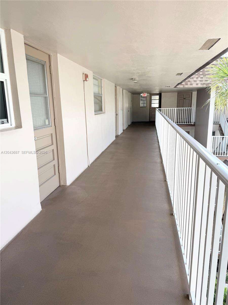 Arrowhead Condo No Viii | Unit #405 Unit #405 | Picture 7