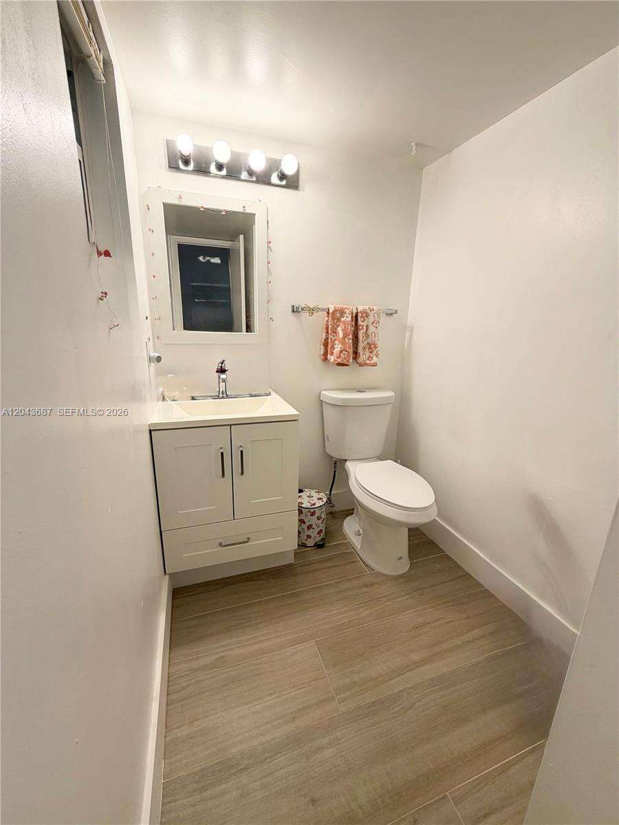 Arrowhead Condo No Viii | Unit #405 Unit #405 | Picture 10