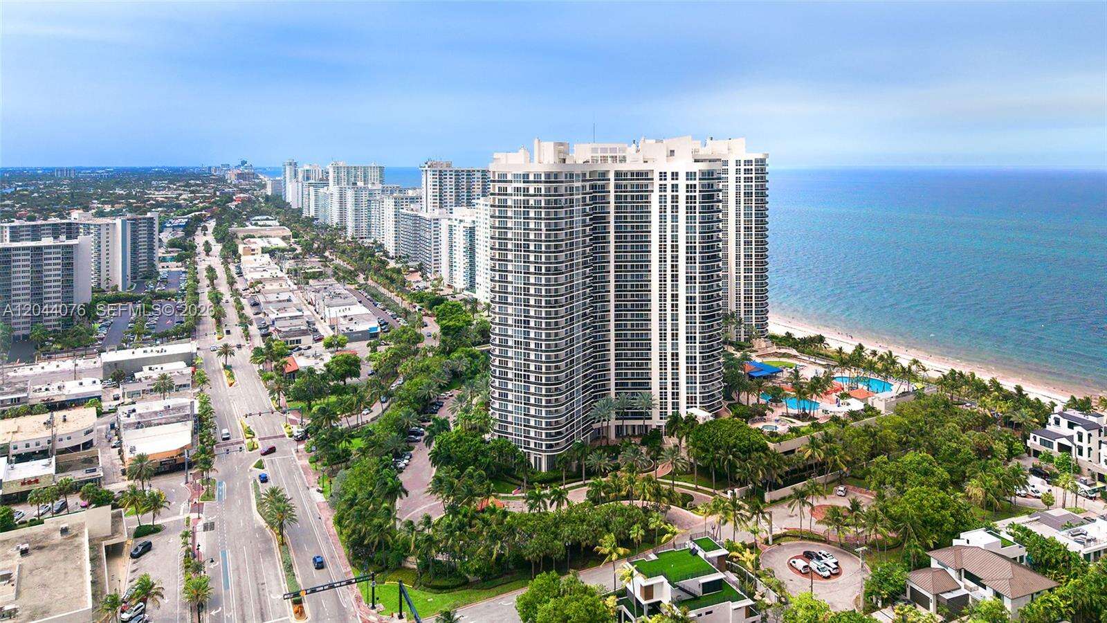L Hermitage I Condominium | Unit #1004 Unit #1004 | Picture 3