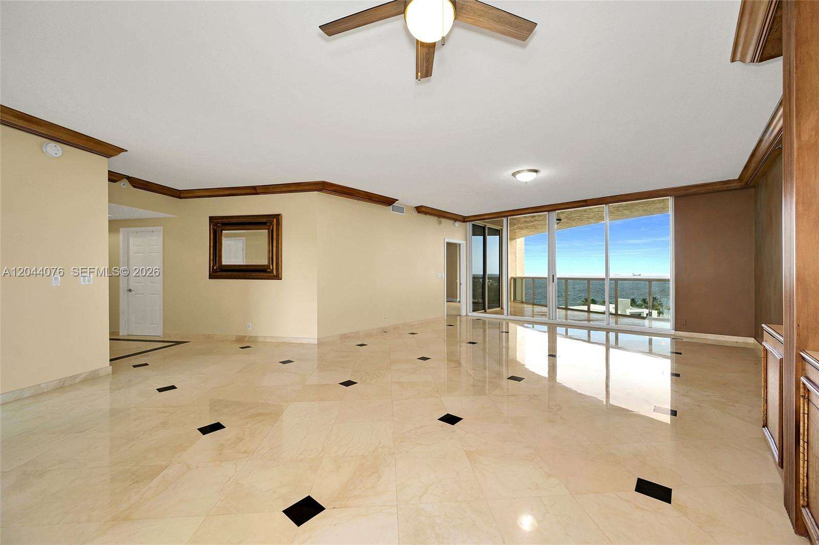 L Hermitage I Condominium | Unit #1004 Unit #1004 | Picture 6