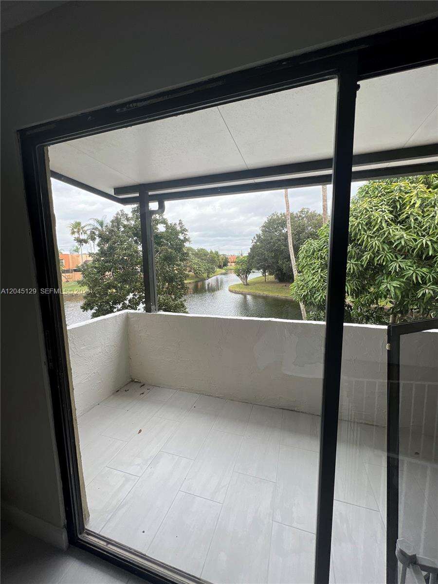 Westview Condominium No One | Unit #8985 Unit #8985 | Picture 13