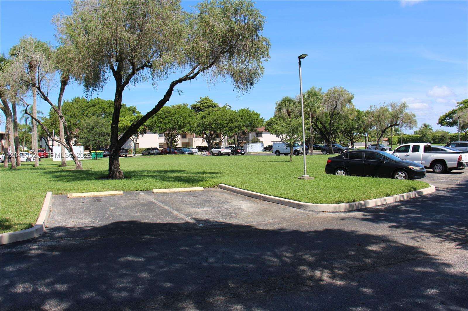 Tamarac Gardens Condominium No 9 | Unit #215 Unit #215 | Picture 15