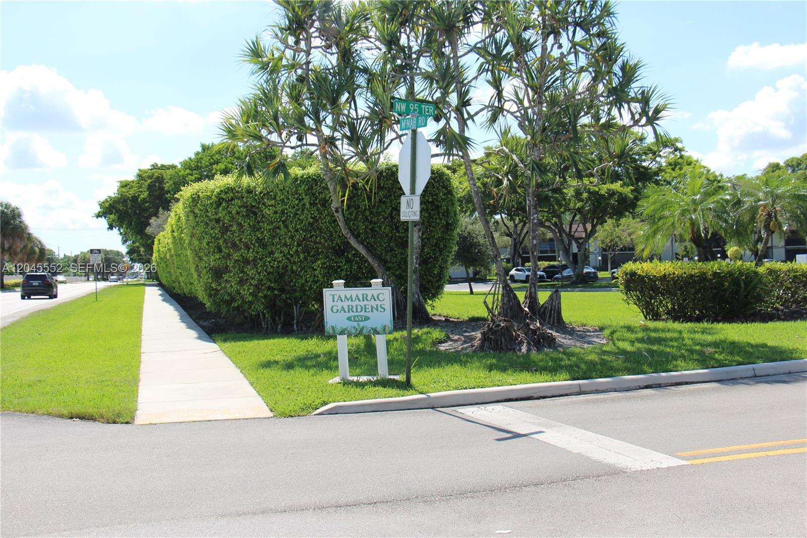 Tamarac Gardens Condominium No 9 | Unit #215 Unit #215 | Picture 3