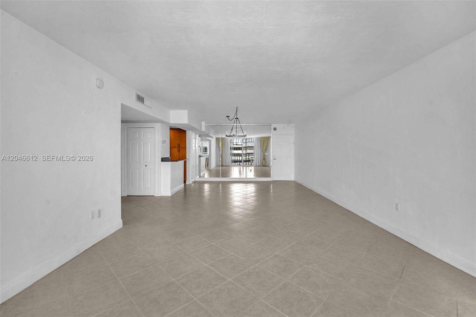 Island Pointe | Unit #8F Unit #8F | Picture 5